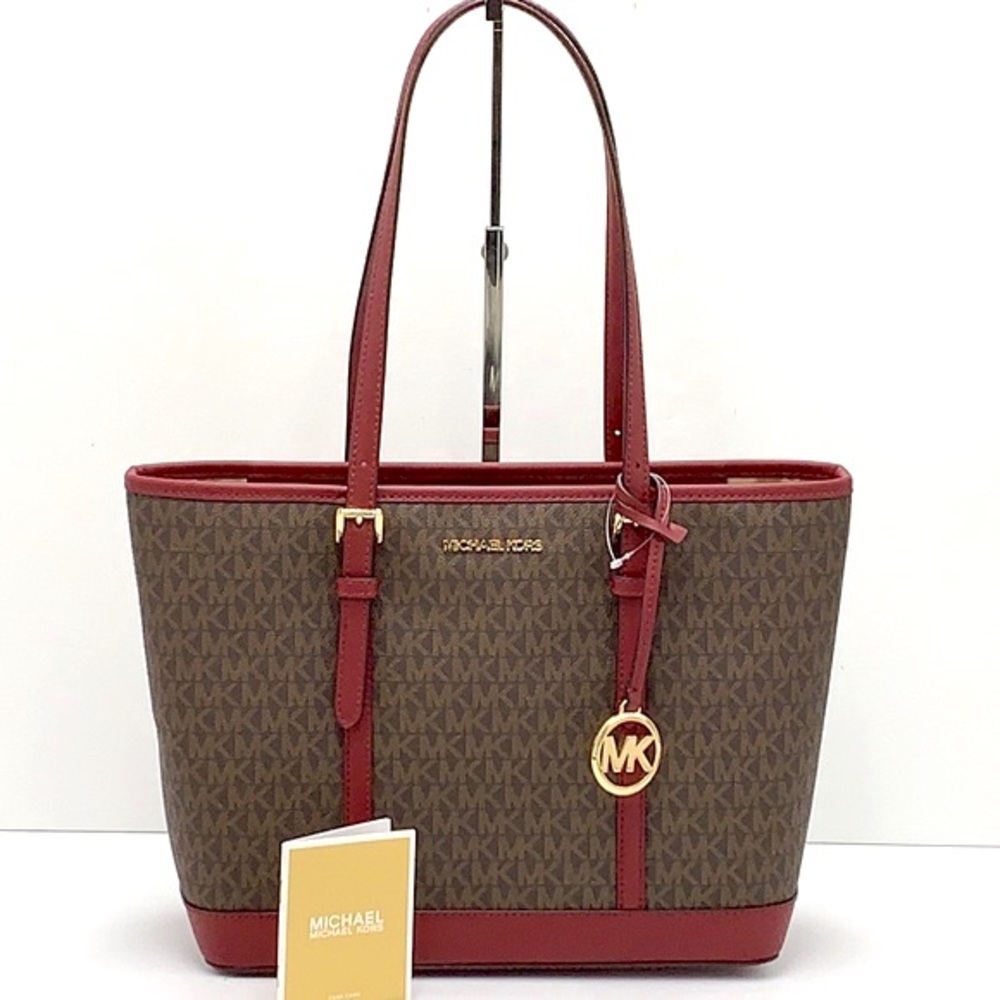 MICHAEL KORS LOGO SHOULDER
TOTE DARK CHERRY COLOR 14.75"W X
10"H × 5.5"D - Picture 2 of 16
